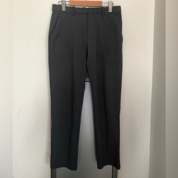 Uniqlo Gray Stretchy Dress Pants (size small) - Picture 1 of 11